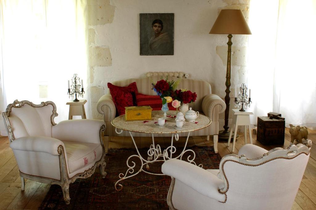 Le Moulin Bregeon Bed & Breakfast Linieres-Bouton Ruang foto